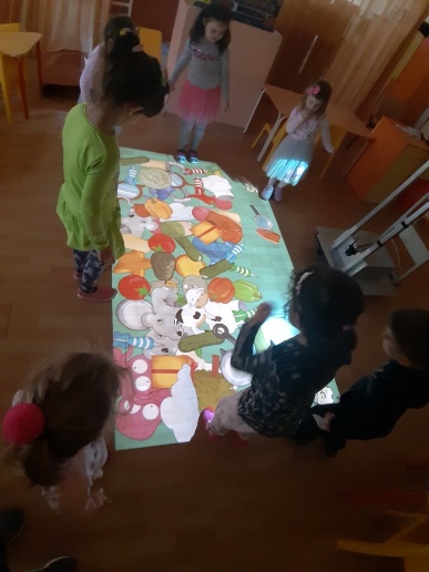 Иновативни практики в детската градина – инсталиране на интерактивен под